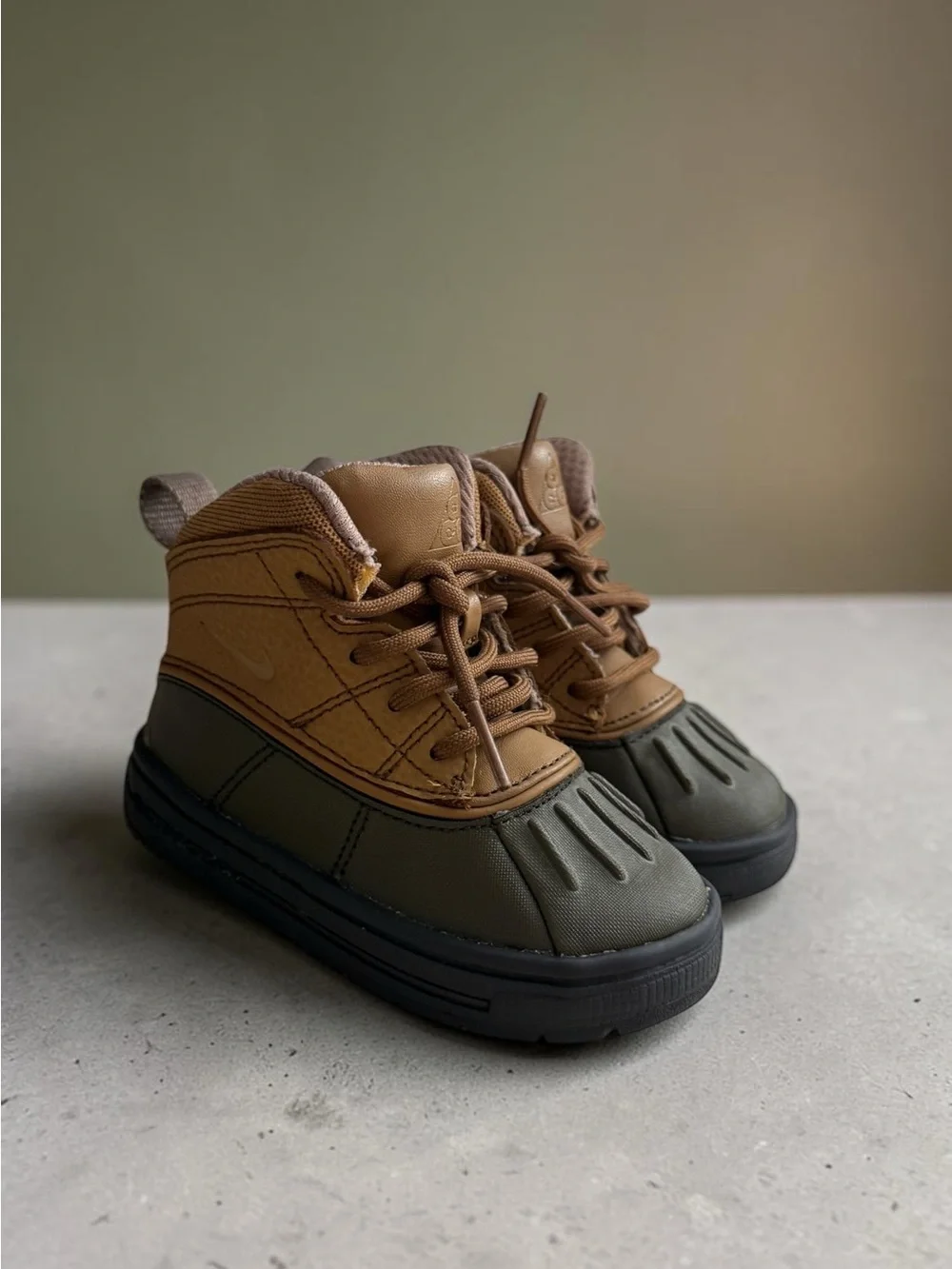 Nike Kids Two-Tone Brown and Olive Duck Boots